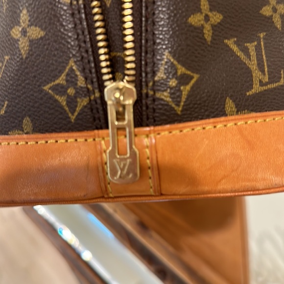 Louis Vuitton handbag - Picture 11 of 12